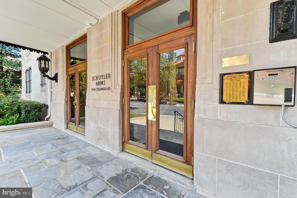 1954 Columbia Rd NW Unit 207, Washington, DC 20009 Room for Rent in