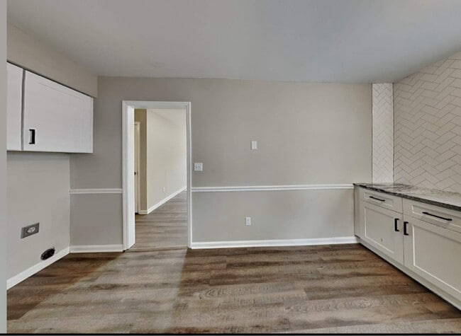 Building Photo - 200 Denver Ave