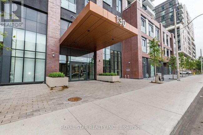 Building Photo - 130-2130 River St