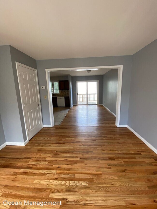 Foto del edificio - 2 br, 1.5 bath House - 6 Chamberlain St