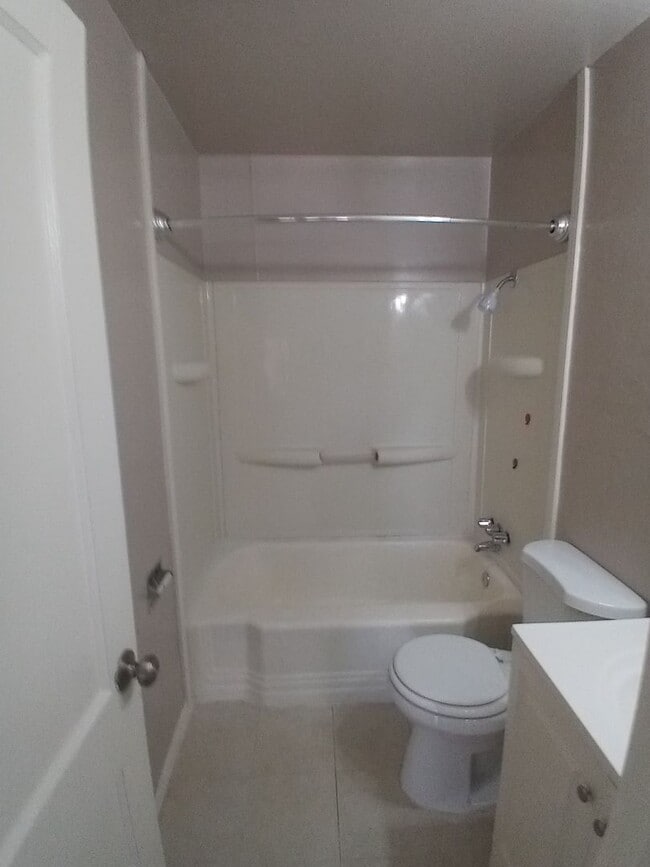 Building Photo - 1817 Breckenridge Dr