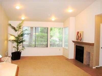 Living room with fireplace - 1344 Bellevue Way NE