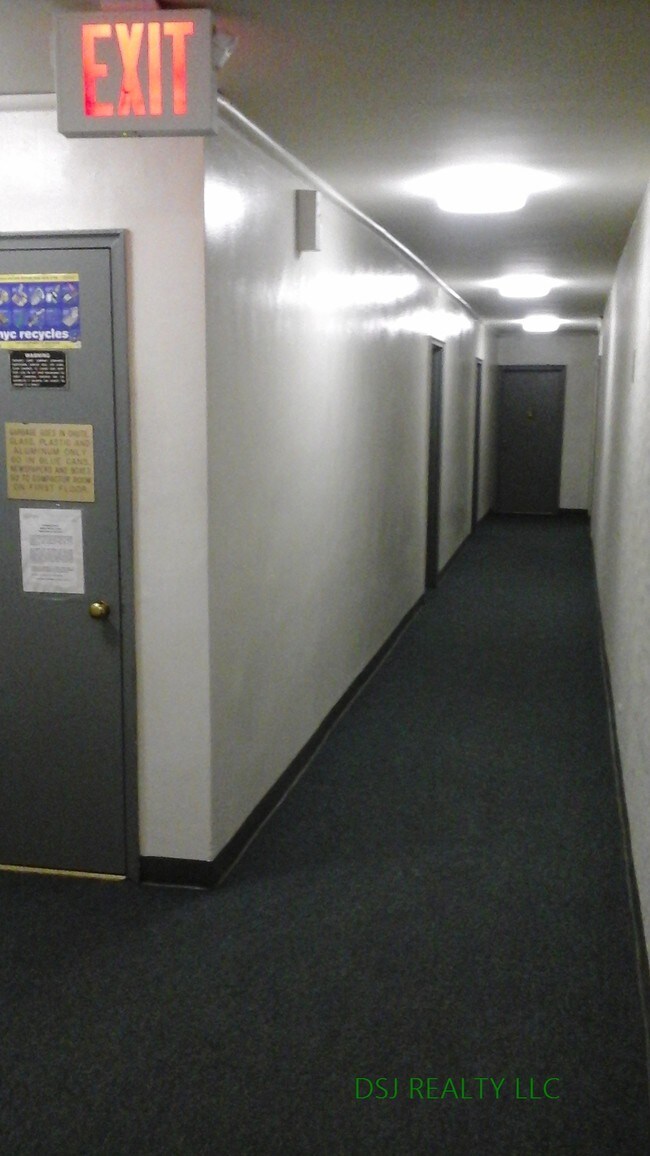 8625 Van Wyck Expy, Jamaica, NY 11435 Condo for Rent in Jamaica, NY