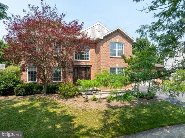 Foto del edificio - 2184 Autumnwood Dr