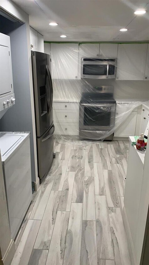 Foto del edificio - 1403 White Pine Dr