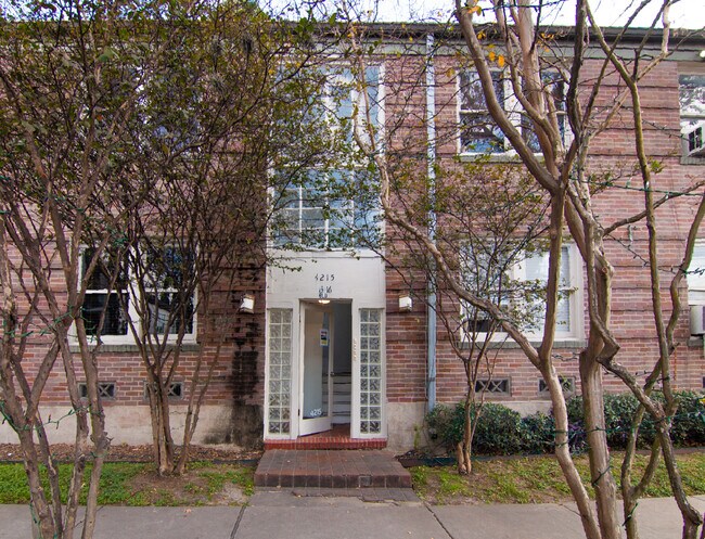 Building Photo - 1920 Richmond Ave