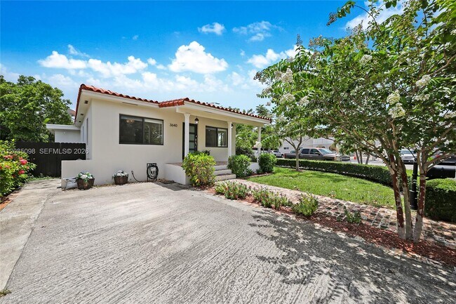 Foto del edificio - 3640 SW 11th St