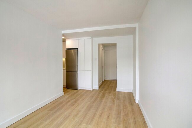 Photo du bâtiment - 1 Chem. de la Côte-Sainte-Catherine