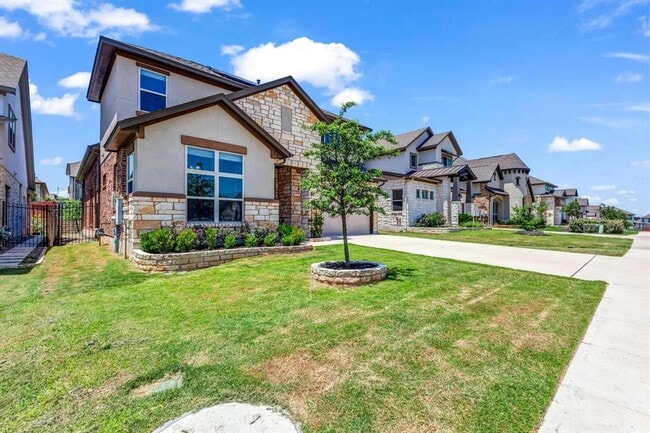 Building Photo - 2907 Zelma Dr