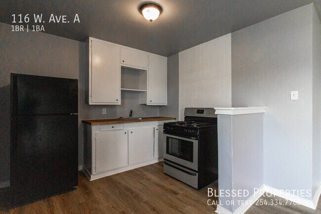 Foto del edificio - 116 W. Ave. A-