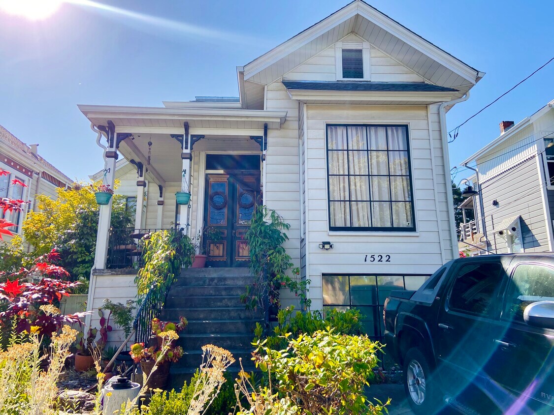 Foto principal - 1522 Willow Street Apt B