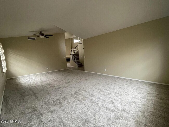 Building Photo - 5125 E Fellars Dr