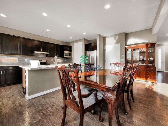 Foto del edificio - Gorgeous 3 Bed & 2.5 Bath Single Family House For Rent!