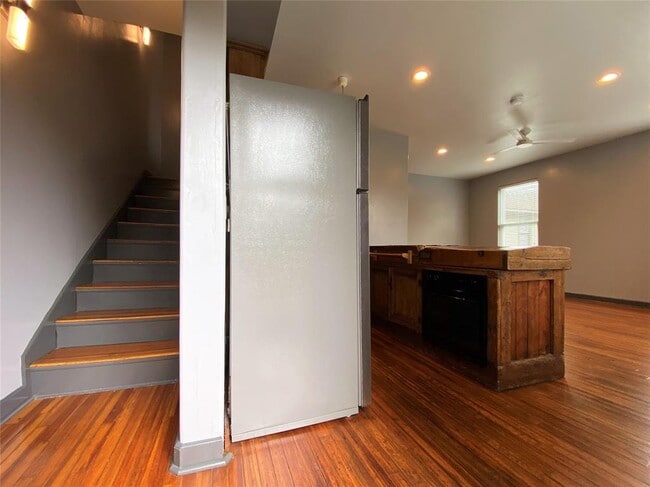 Building Photo - 508 Colquitt St