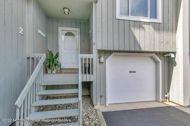 Building Photo - 5 Island View Way