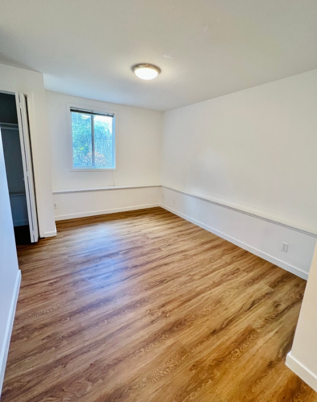 Photo - 850 Dartmouth St House