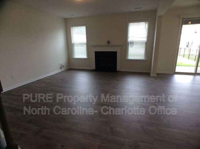 Foto del edificio - 107 Torridge Ave