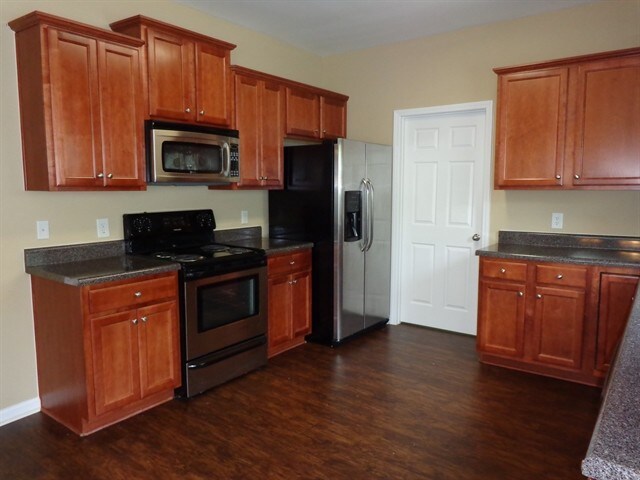 Building Photo - 9005 Montclair Hills Drive