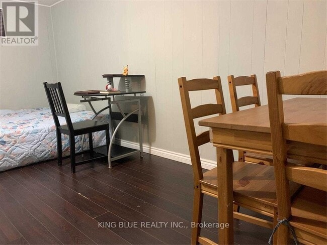 Building Photo - 26 Deepdale Dr