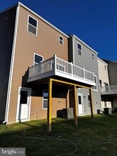 Building Photo - 30 Trotting Rd