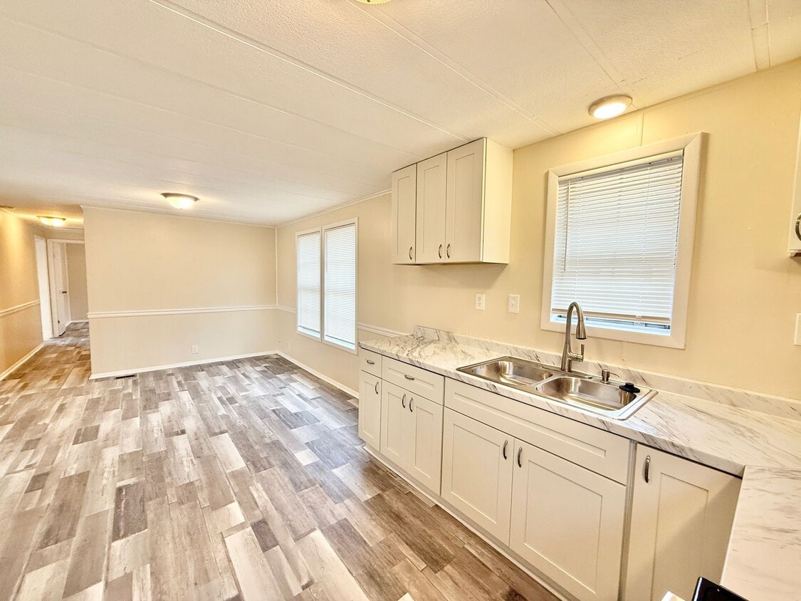 Foto principal - **3bed House - Skip The Apartment Chaos - Minutes from the Dam Neck Base, Naval Station Oceana & ...