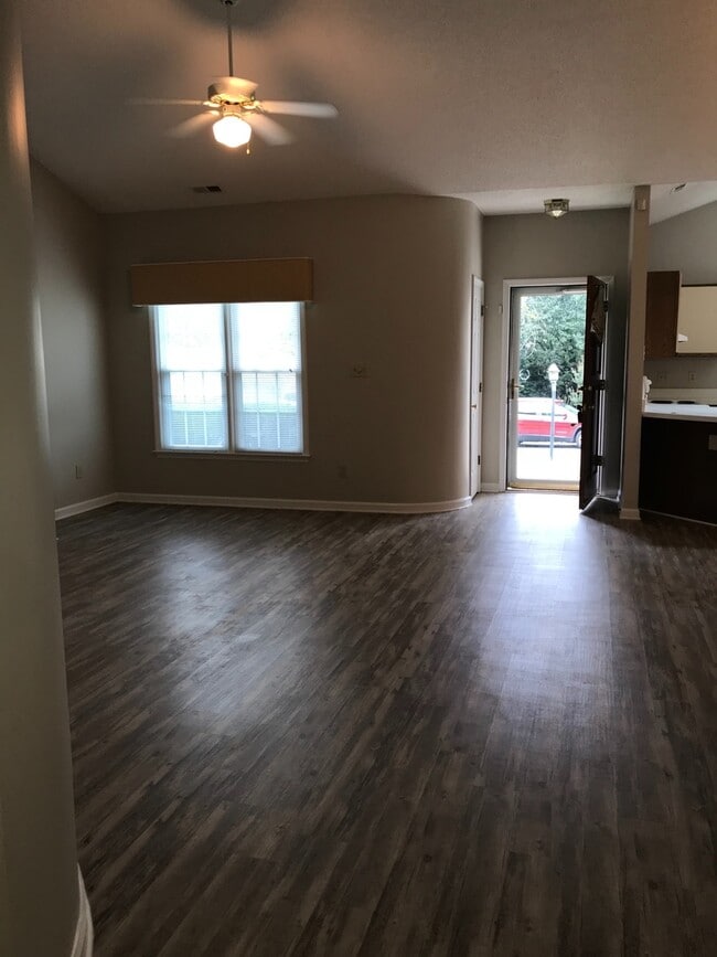 Building Photo - Location, Community, Quality Living. It St...