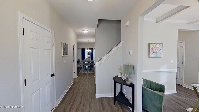 Building Photo - 1003 Marston Dr