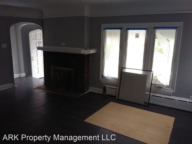 Building Photo - 4 br, 1.5 bath House - 17177 Birwood