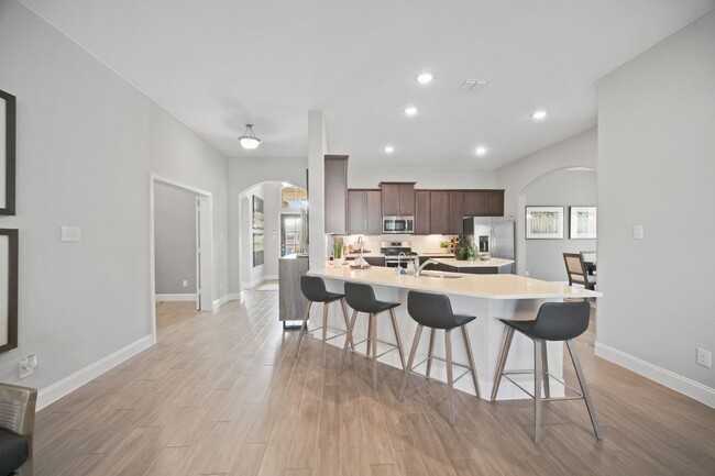 Building Photo - 4-BEDROOM MODEL HOME IN GRUENEFIELD