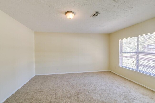 Building Photo - 11203 Lera St