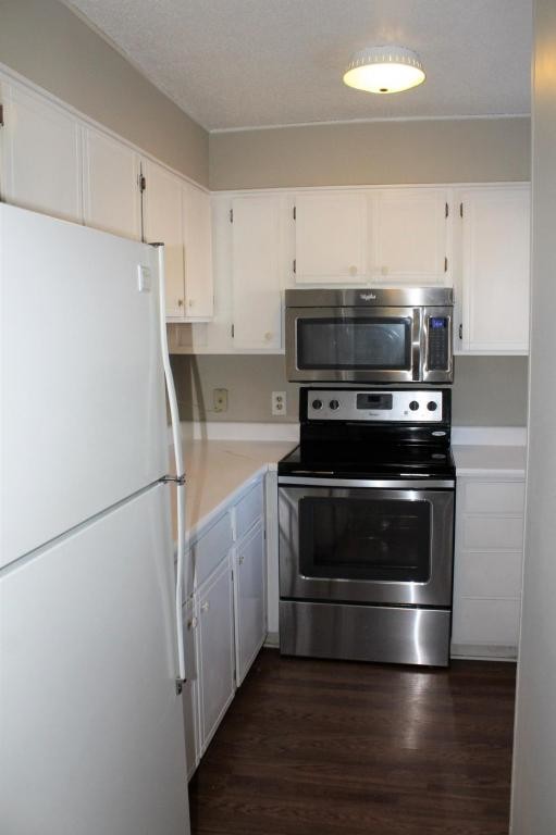 Foto del edificio - 2233 Shadow Valley Rd