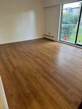 Living Room - 5127 Irving St