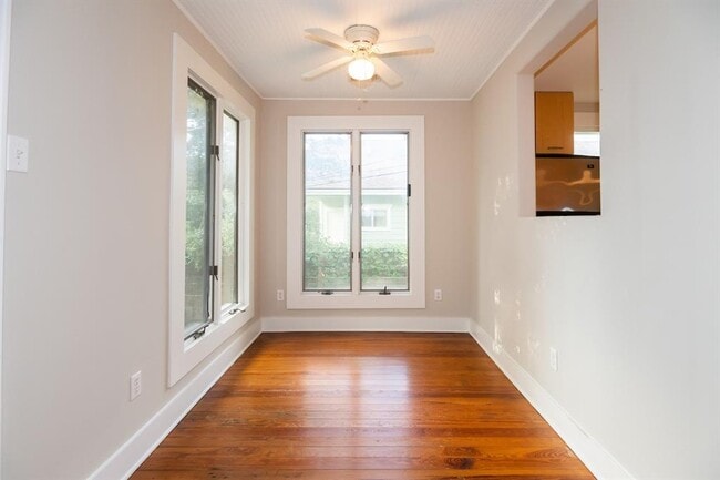 Foto del edificio - 1703 Maple Ave