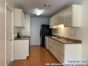 Foto del edificio - 9611 Mystic Bend St