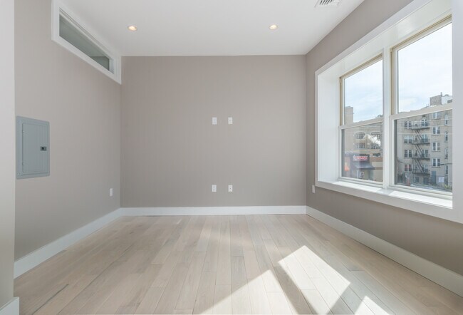 Bedroom - 46 Broadway