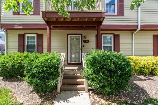 Building Photo - 759 Westfield Dr