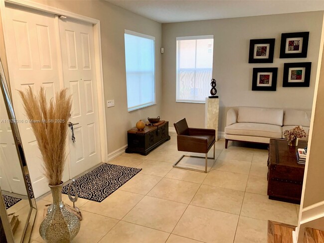 Building Photo - 1535 Sandpiper Cir