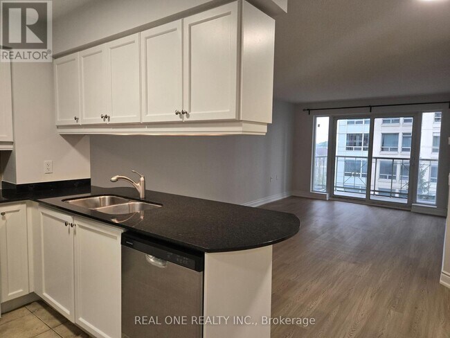 Building Photo - 12 Rean Dr