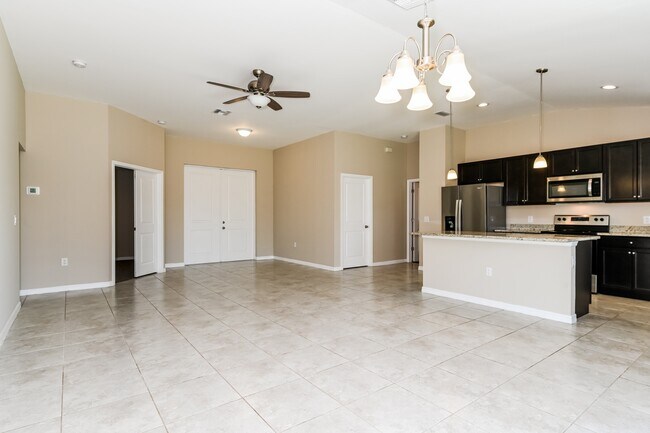 Foto del edificio - 3212 44th St W