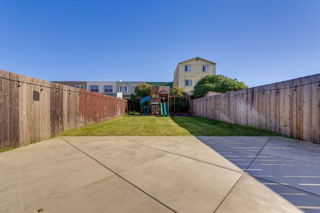 Building Photo - 1774 48th Ave