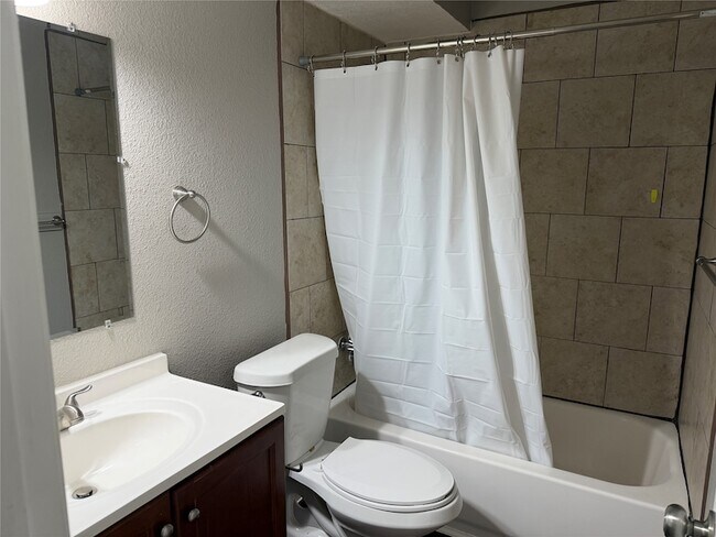 Foto del edificio - 357 NW Newton Dr