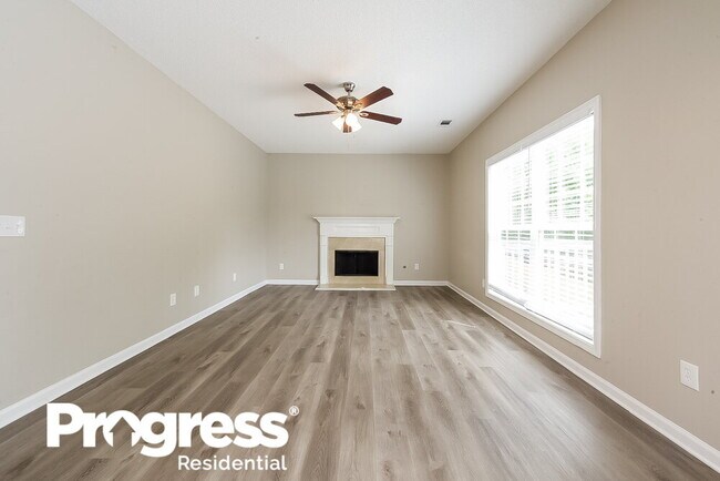 Building Photo - 464 The Gables Dr