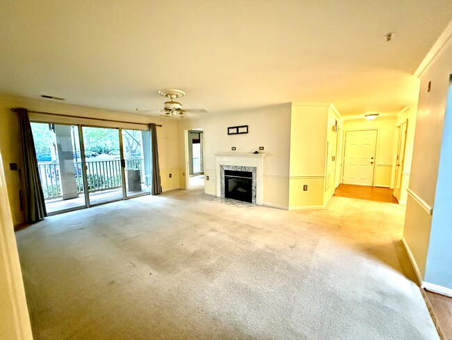 Building Photo - 15303 Diamond Cove Terrace