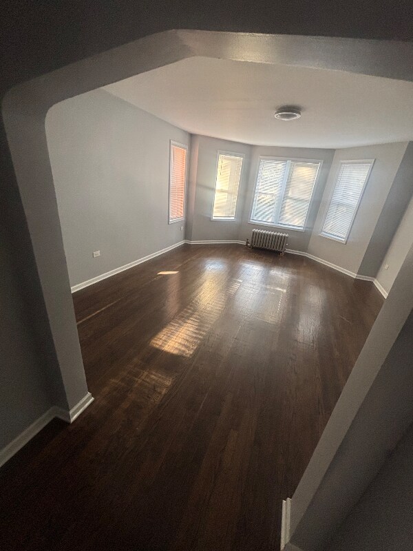 Building Photo - 7721 S Kingston Ave