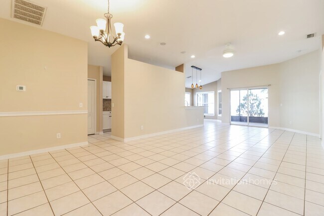 Building Photo - 1022 Torreya Way