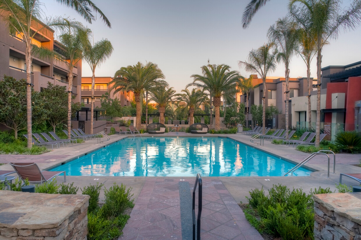 Avalon Burbank - Apartments in Burbank, CA | Westside Rentals