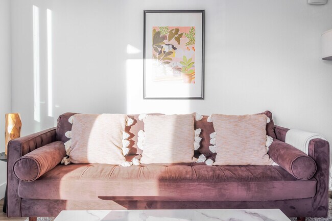 Building Photo - 85 Cleaveland Rd