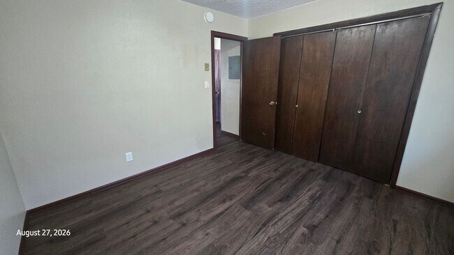 Foto del edificio - 2205 S Emerson Ave