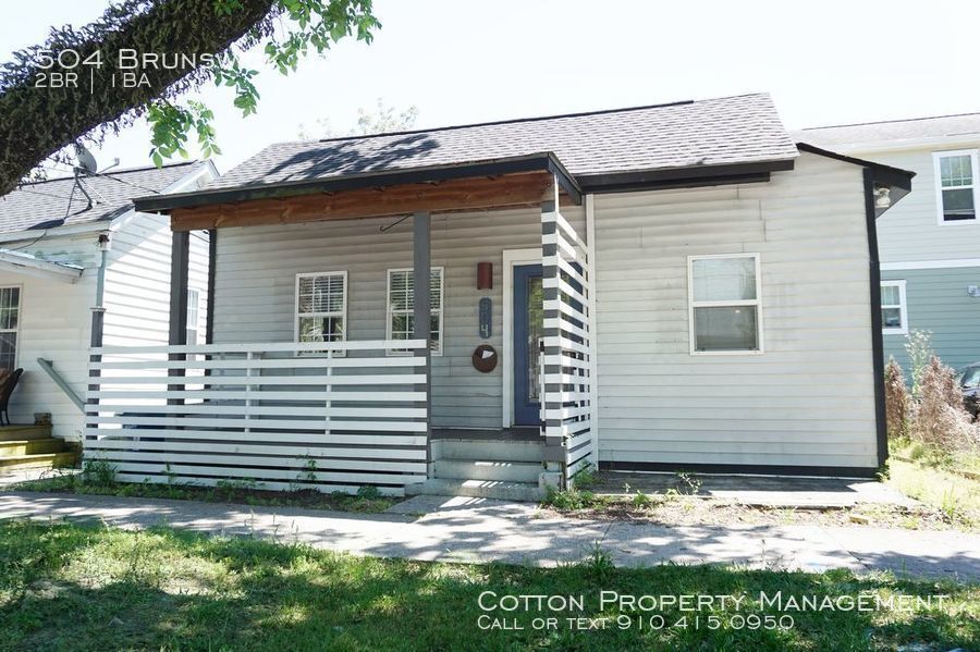 Primary Photo - 504 Brunswick St
