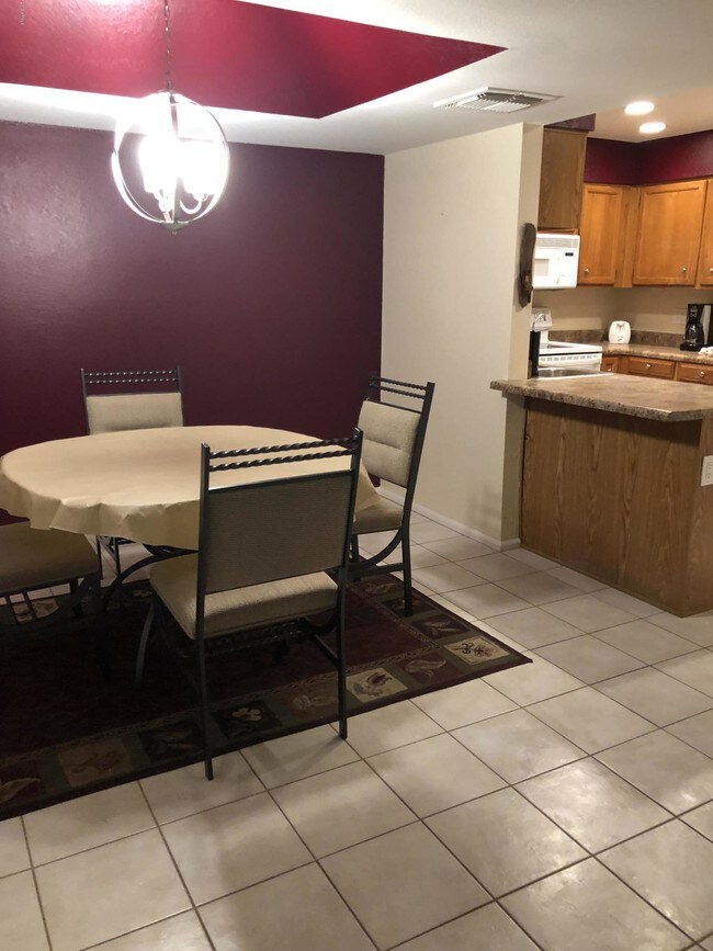 Foto del edificio - 9345 N 92nd St
